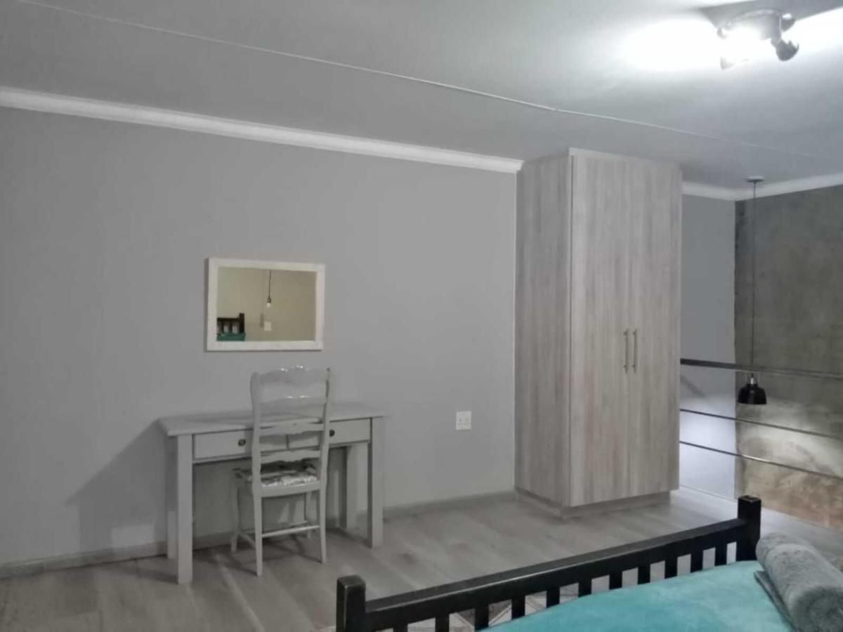 Wisteria Lane Guesthouse Postmasburg Extérieur photo