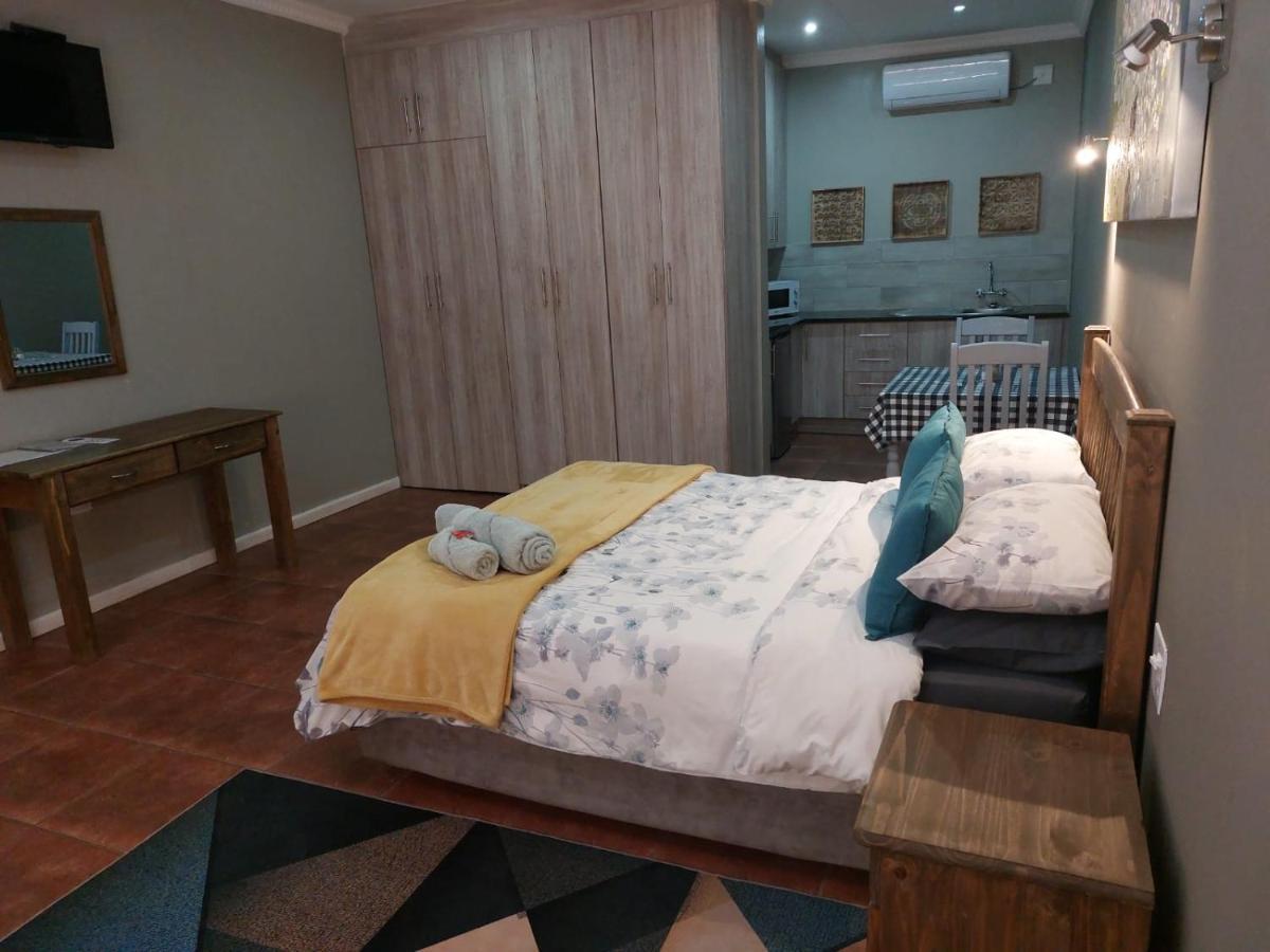 Wisteria Lane Guesthouse Postmasburg Extérieur photo